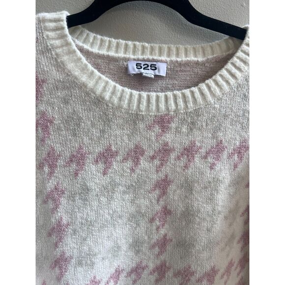 Low Price! 525 America Pink & Cream Houndstooth Sweater – Size Medium - Picture 3 of 3